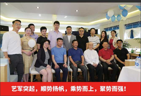 ˇ���R����˽�����ڜ����_